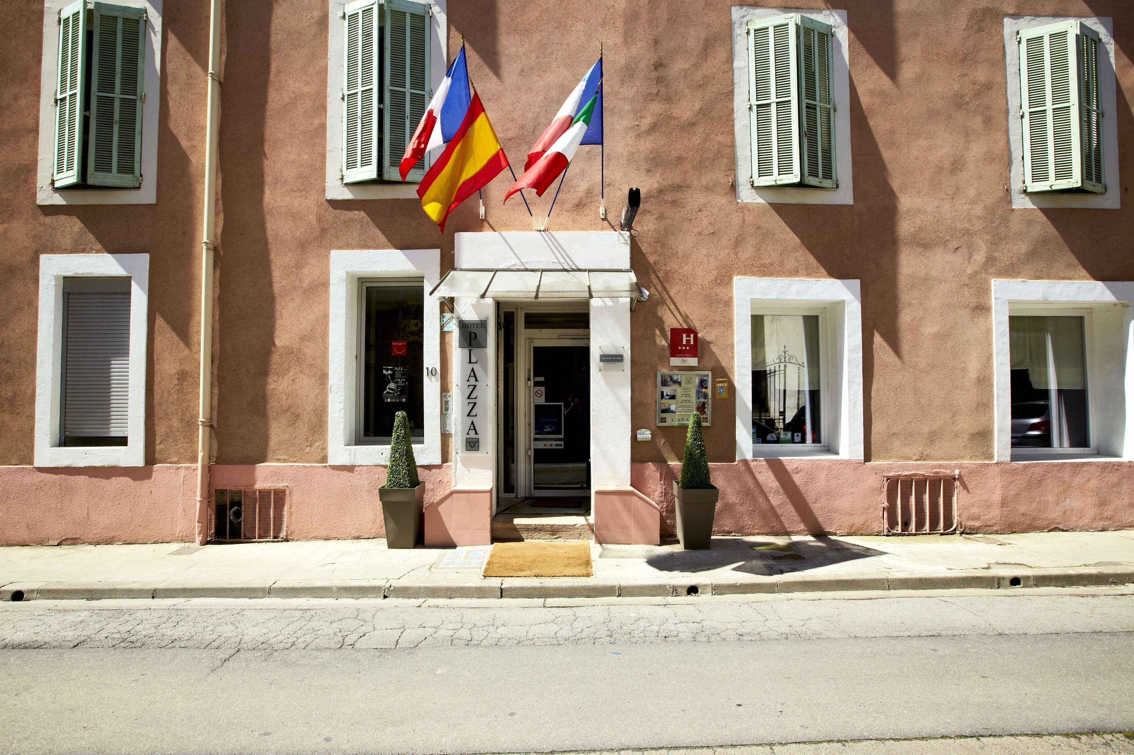 Kyriad Nimes Centre Екстер'єр фото