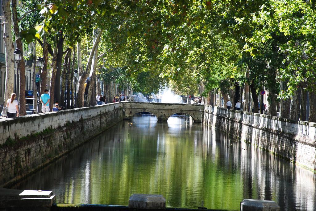Kyriad Nimes Centre Екстер'єр фото